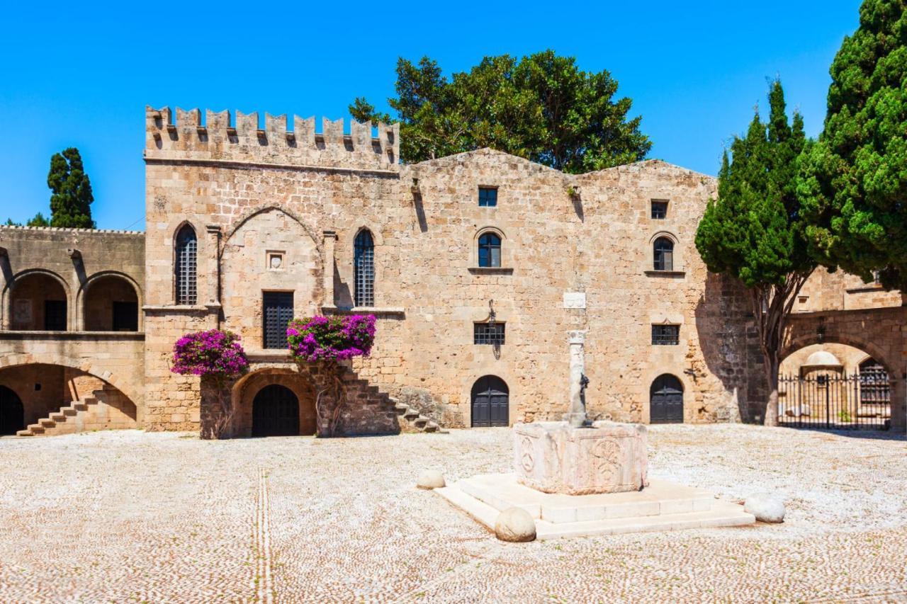 Colourful Aria Of The Medieval Town Rhodes City Eksteriør bilde